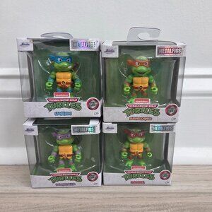 NIB-Teenage Mutant Ninja Turtles Die Cast 2” Metal Figures 2023 Jada Set of 4